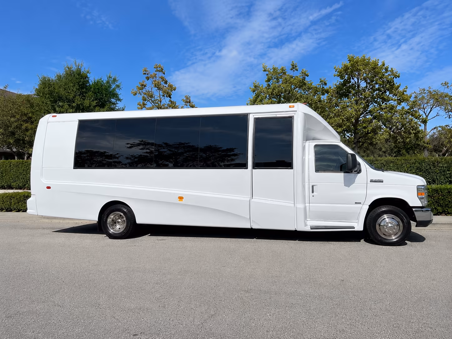 Las Vegas Airport Shuttle & Transportation party bus exterior