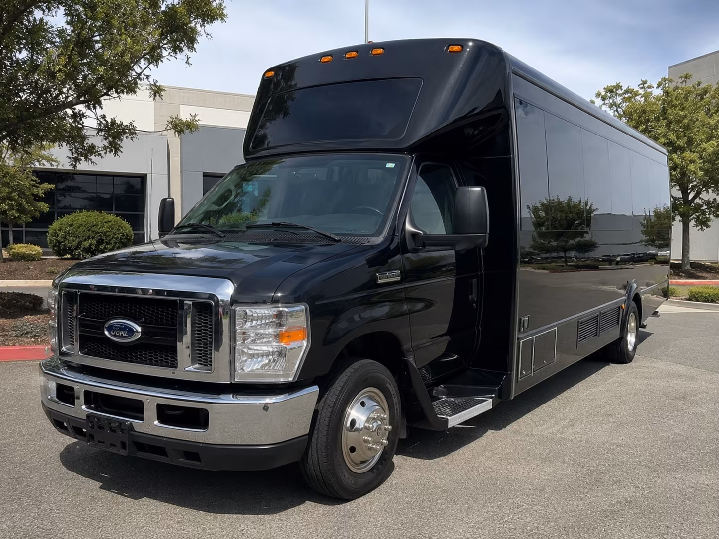 Las Vegas Prom & Homecoming Transportation party bus exterior